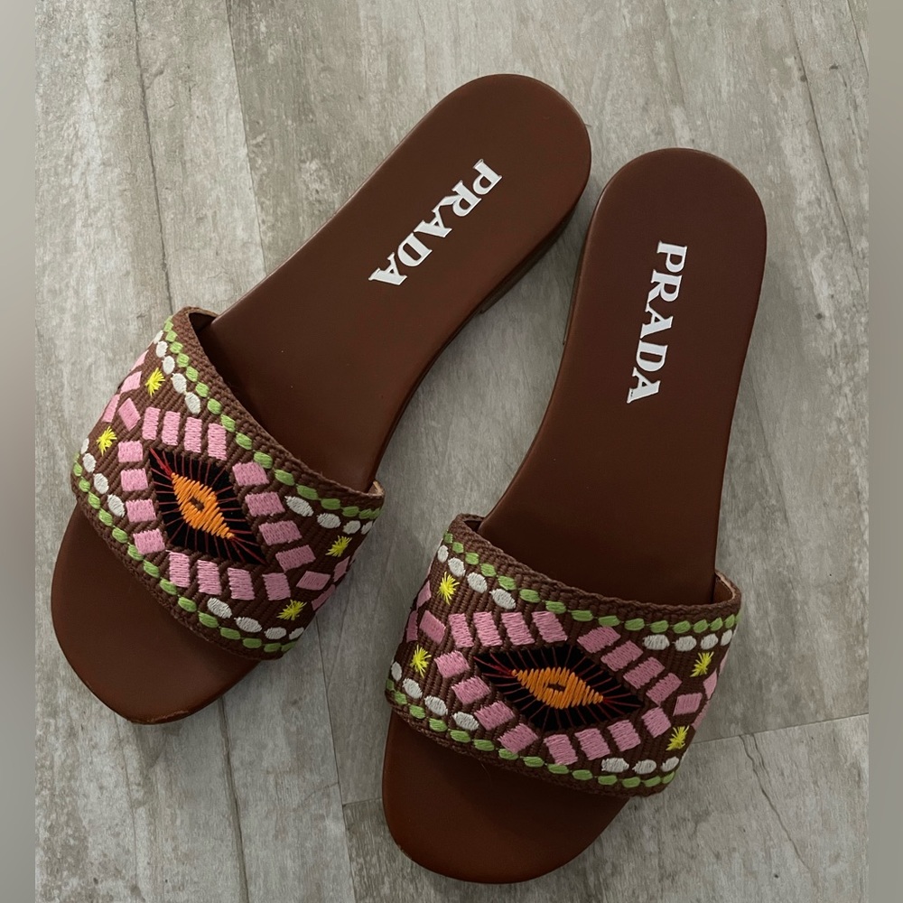Prada embroidered Flat Sandals size 6